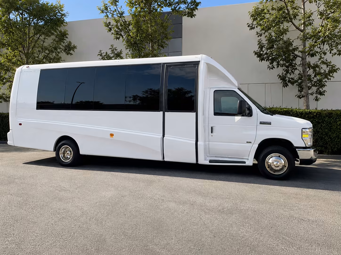 18 passenger minibus