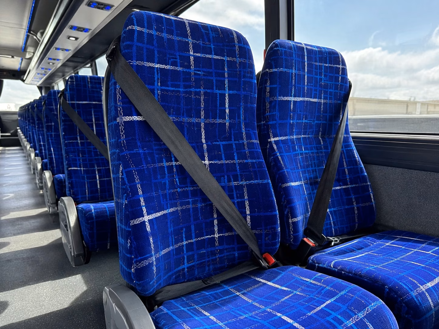 charter bus rentals for san mateo art and history field trips